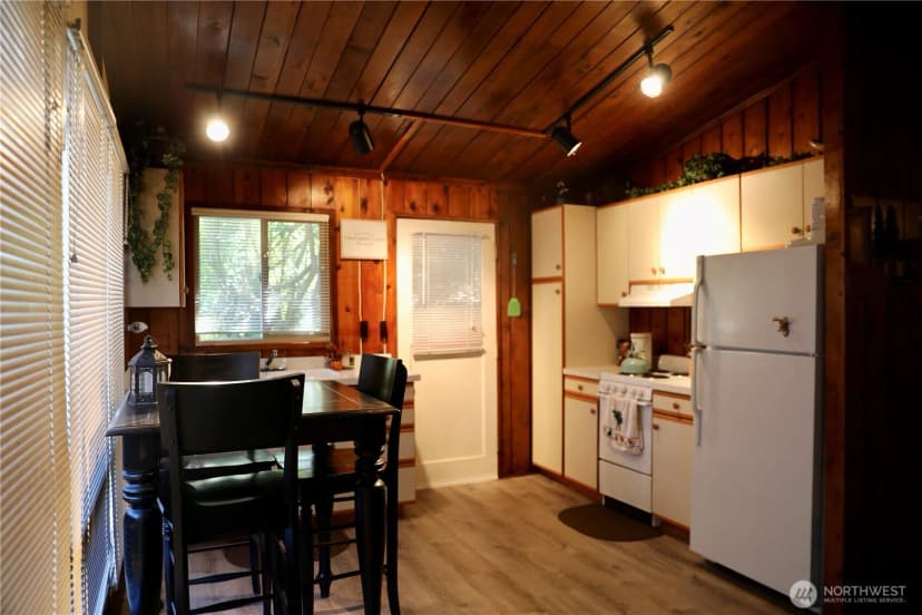 Property photo for 230 Pine Cliffs Drive, Naches photo 12