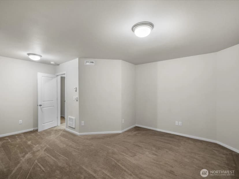 Property photo for 16504 1st Drive Se, Bothell photo 26