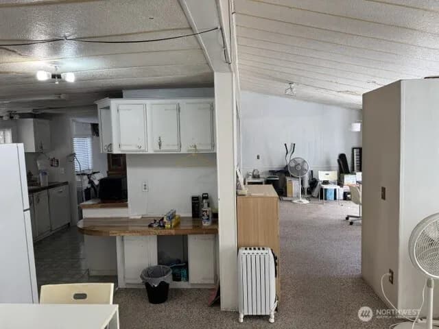 Property photo for 13745 42nd Avenue S, Tukwila photo 20