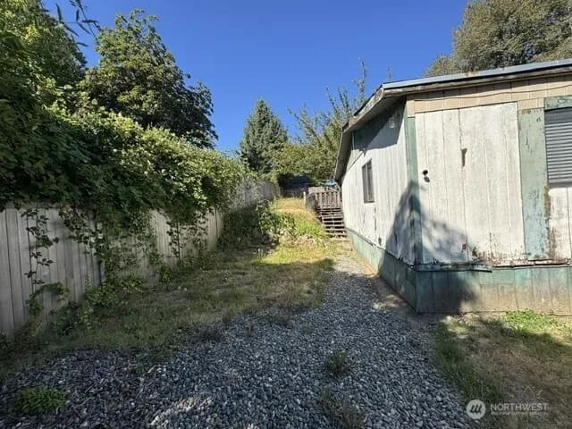 Property photo for 13745 42nd Avenue S, Tukwila photo 30