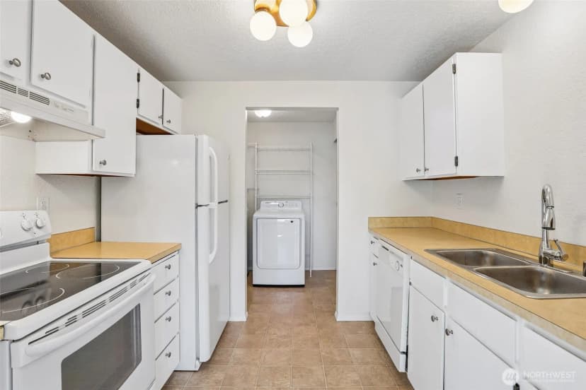 Property photo for 4904 81st Place Sw #206, Mukilteo photo 8