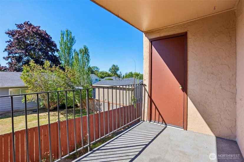 Property photo for 4904 81st Place Sw #206, Mukilteo photo 18