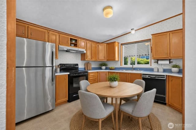 Property photo for 23825 15th Avenue Se #302, Bothell photo 5