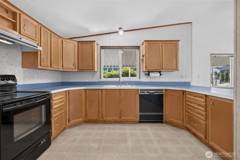 Property photo for 23825 15th Avenue Se #302, Bothell photo 13
