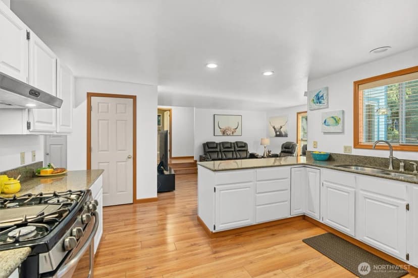 Property photo for 5750 Troon Avenue Sw, Port Orchard photo 9