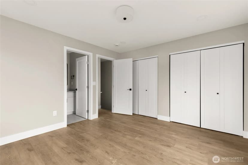 Property photo for 1404 N 136th Street, Seattle photo 10