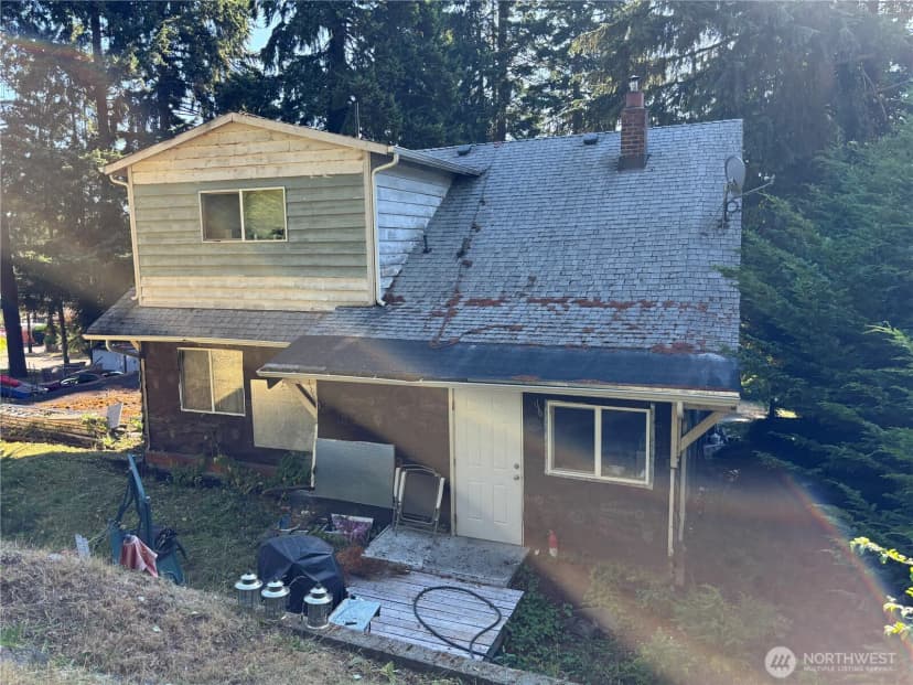 Property photo for 15739 Densmore Avenue N, Shoreline photo 6