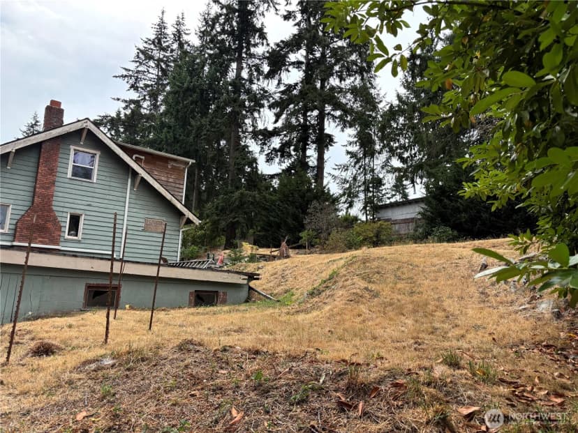 Property photo for 15739 Densmore Avenue N, Shoreline photo 9