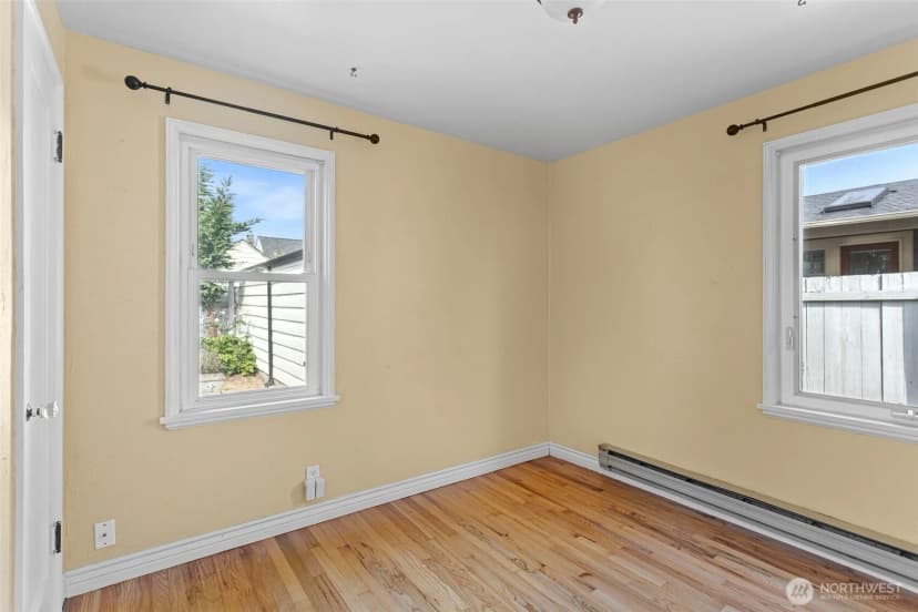 Property photo for 8337 27th Avenue Nw, Seattle photo 14