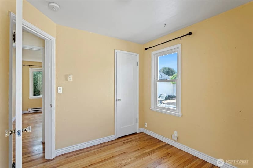 Property photo for 8337 27th Avenue Nw, Seattle photo 15