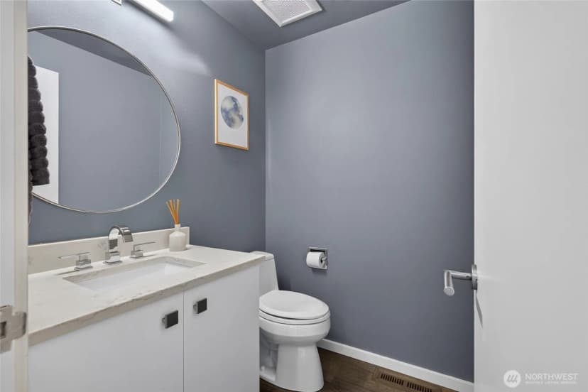 Property photo for 2518 E Roy Street, Seattle photo 28
