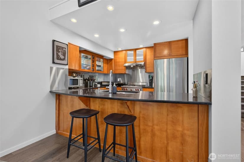 Property photo for 2518 E Roy Street, Seattle photo 14