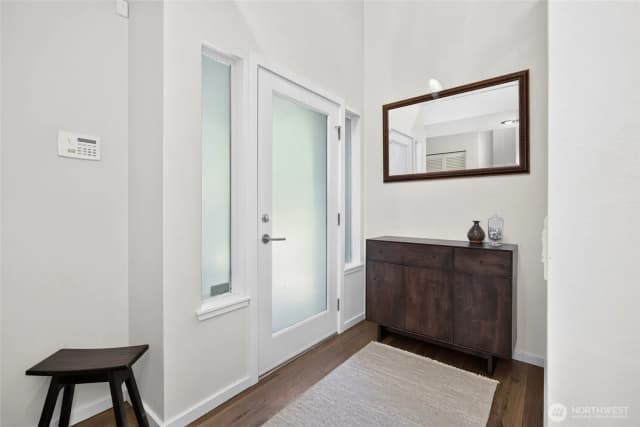 Property photo for 2518 E Roy Street, Seattle photo 5