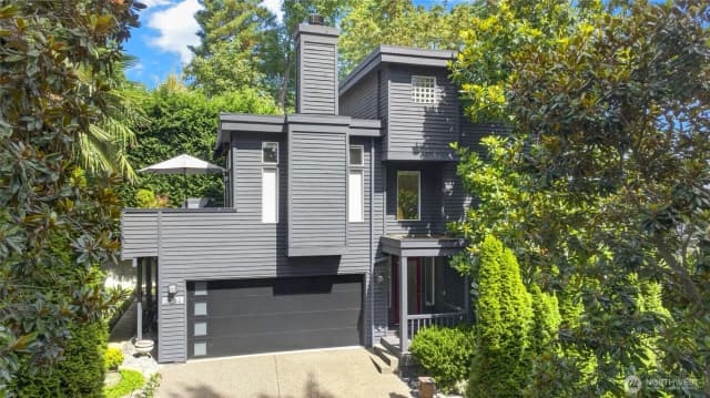 Property photo for 2518 E Roy Street, Seattle photo 2