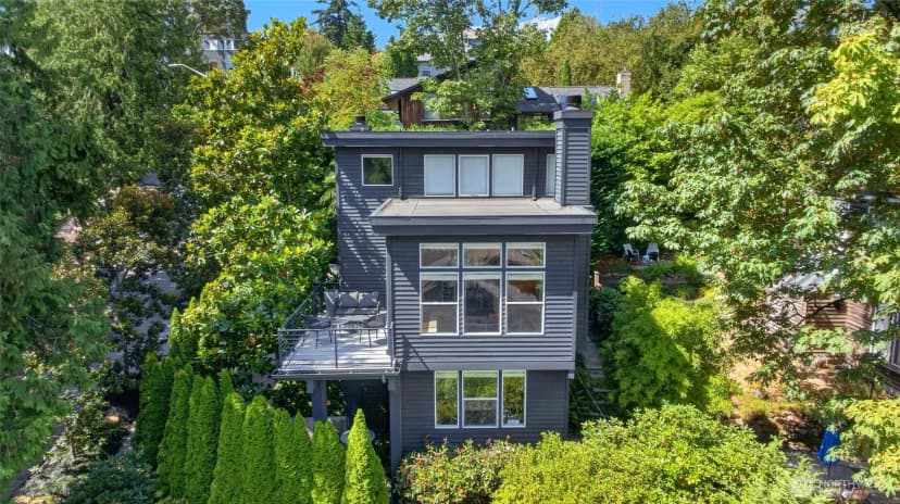 Property photo for 2518 E Roy Street, Seattle photo 38