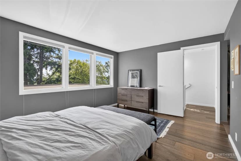 Property photo for 2518 E Roy Street, Seattle photo 24