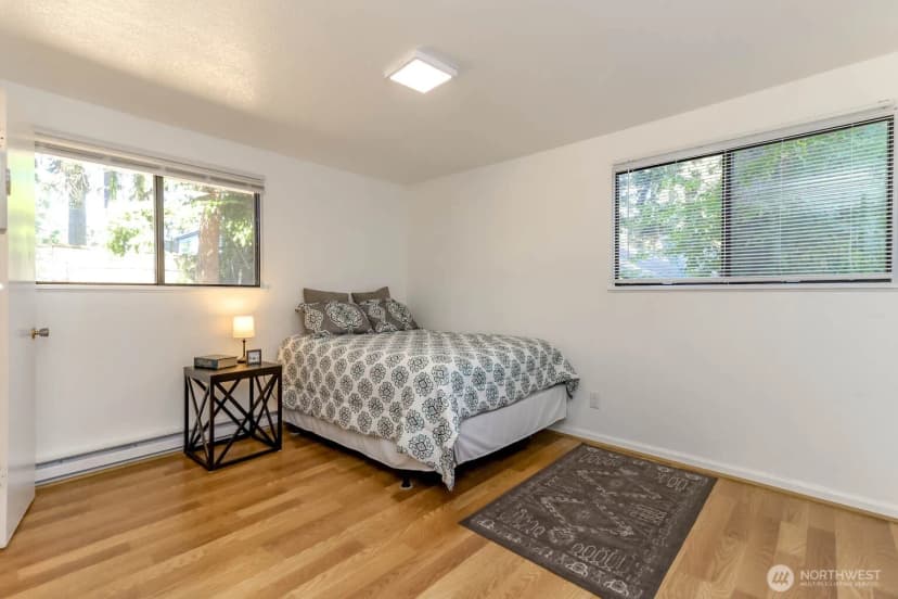 Property photo for 30303 6th Avenue Sw, Federal Way photo 13