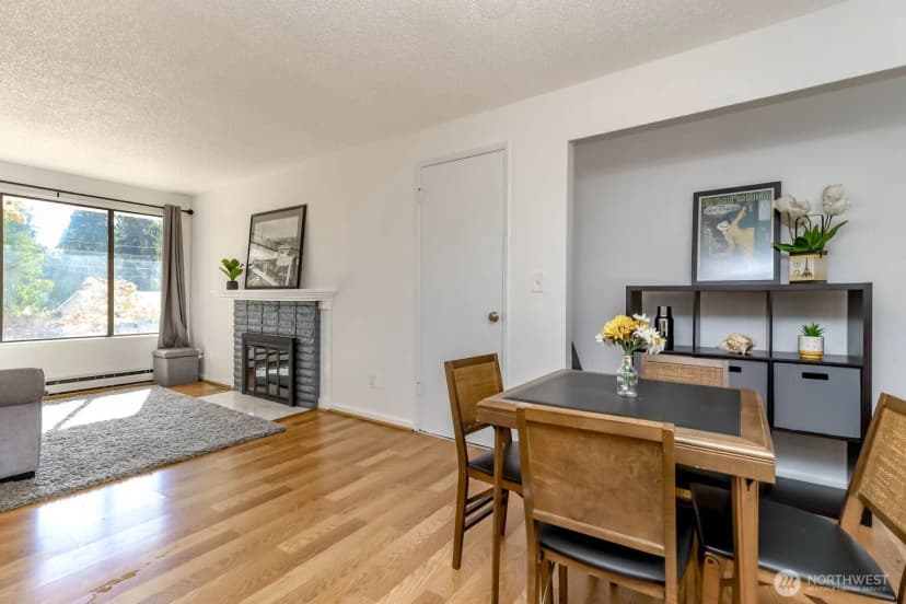 Property photo for 30303 6th Avenue Sw, Federal Way photo 6