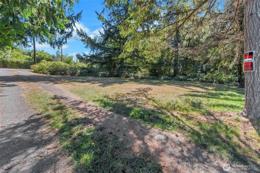 Property photo for 18404 14th Avenue E, Spanaway photo 11