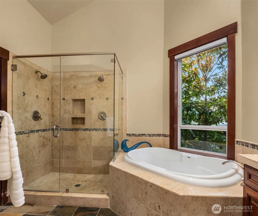Property photo for 1624 Mallard Lane, Bellevue photo 21