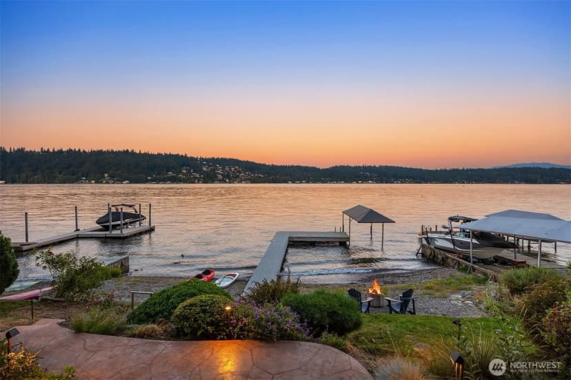 Property photo for 1624 Mallard Lane, Bellevue photo 3