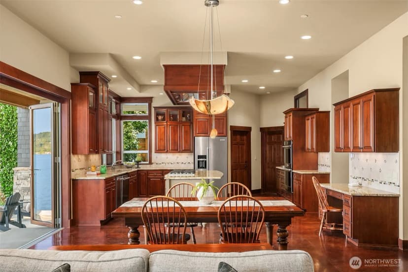 Property photo for 1624 Mallard Lane, Bellevue photo 6
