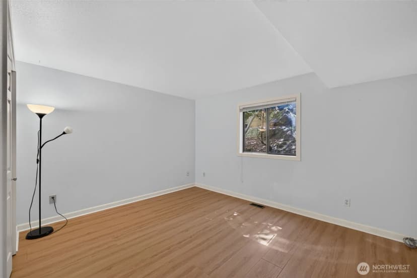 Property photo for 13730 15th Avenue Ne #a102, Seattle photo 24