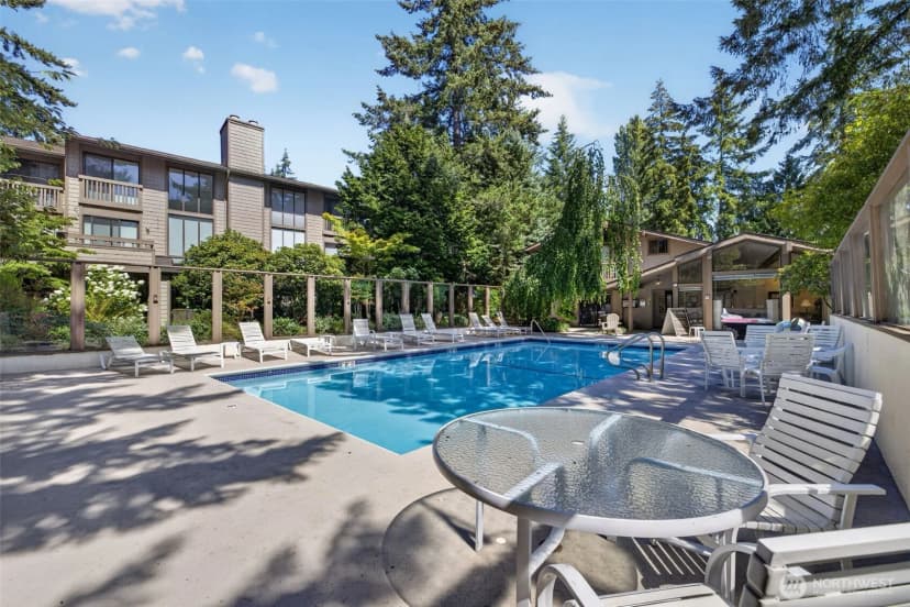 Property photo for 13730 15th Avenue Ne #a102, Seattle photo 31