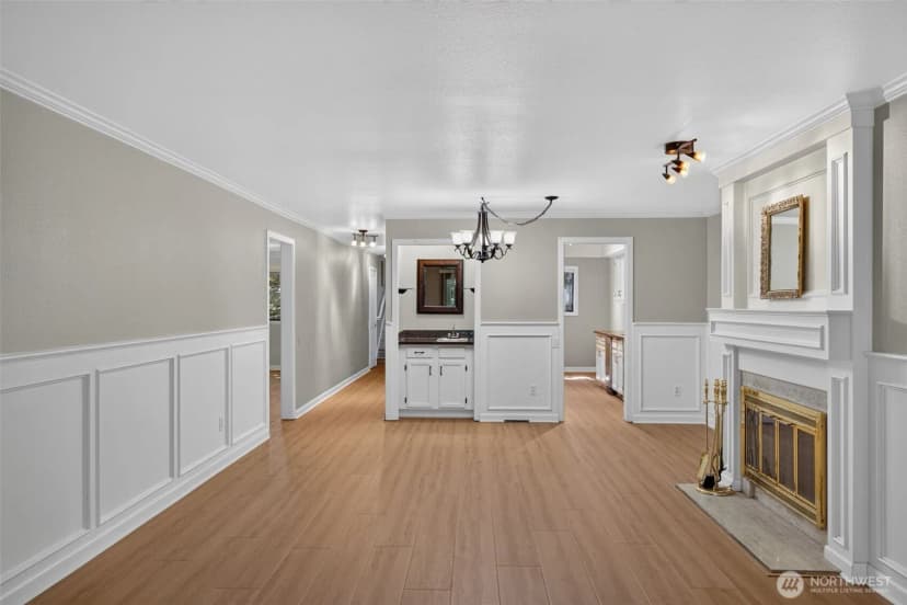 Property photo for 13730 15th Avenue Ne #a102, Seattle photo 10