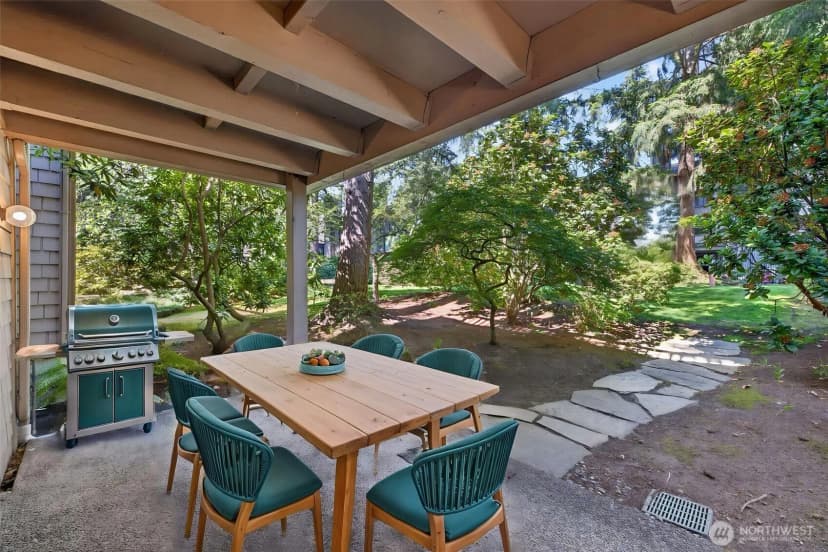 Property photo for 13730 15th Avenue Ne #a102, Seattle photo 14