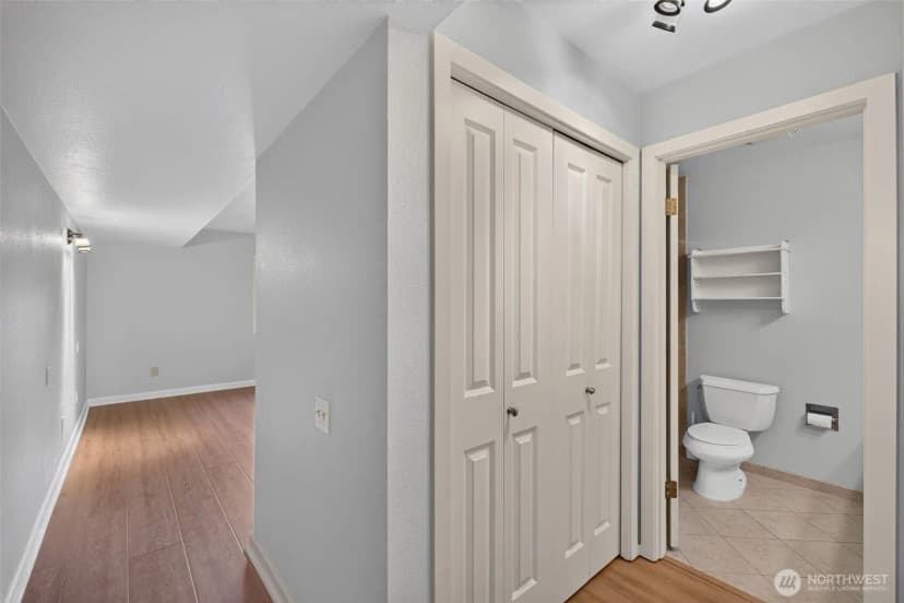 Property photo for 13730 15th Avenue Ne #a102, Seattle photo 17