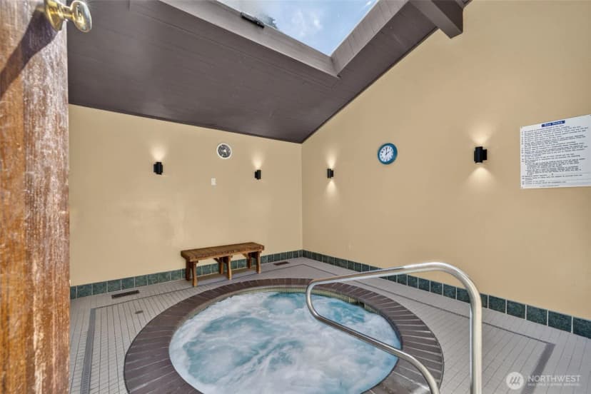 Property photo for 13730 15th Avenue Ne #a102, Seattle photo 34
