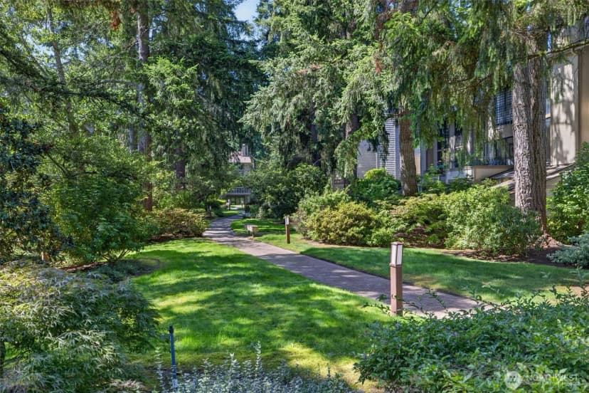 Property photo for 13730 15th Avenue Ne #a102, Seattle photo 29