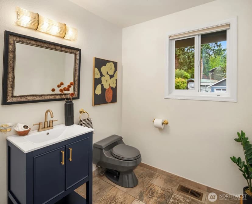 Property photo for 30706 19th Avenue S, Federal Way photo 13