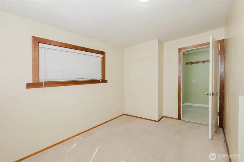 Property photo for 3004 Olympus Drive Ne, Bremerton photo 19