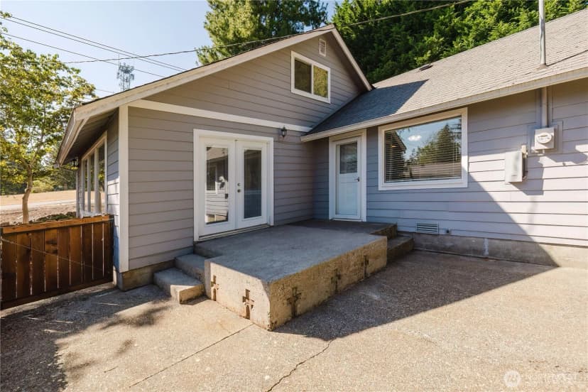 Property photo for 3004 Olympus Drive Ne, Bremerton photo 29