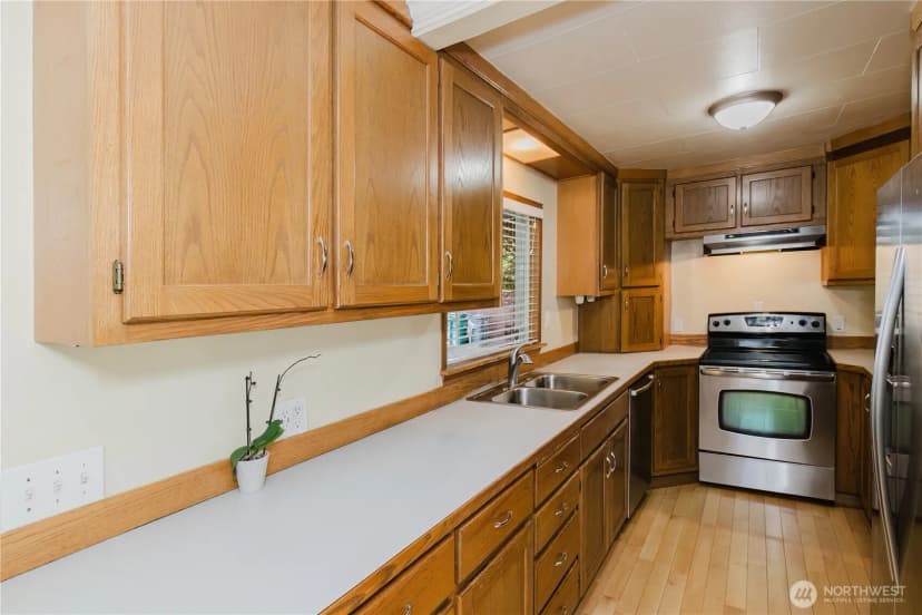 Property photo for 3004 Olympus Drive Ne, Bremerton photo 9