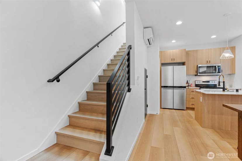 Property photo for 4540 40th Avenue Sw, Seattle photo 15