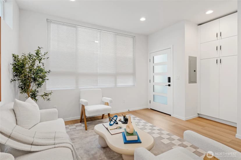 Property photo for 4540 40th Avenue Sw, Seattle photo 6