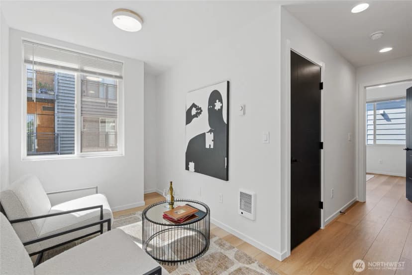 Property photo for 4540 40th Avenue Sw, Seattle photo 20