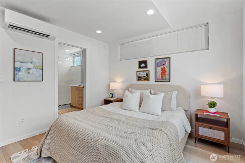 Property photo for 4540 40th Avenue Sw, Seattle photo 24
