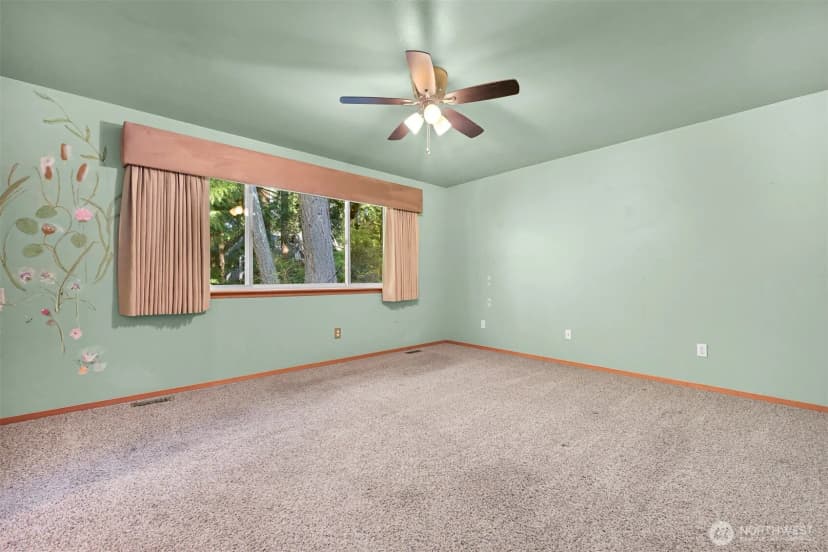 Property photo for 55 Lake Louise Drive, Bellingham photo 28