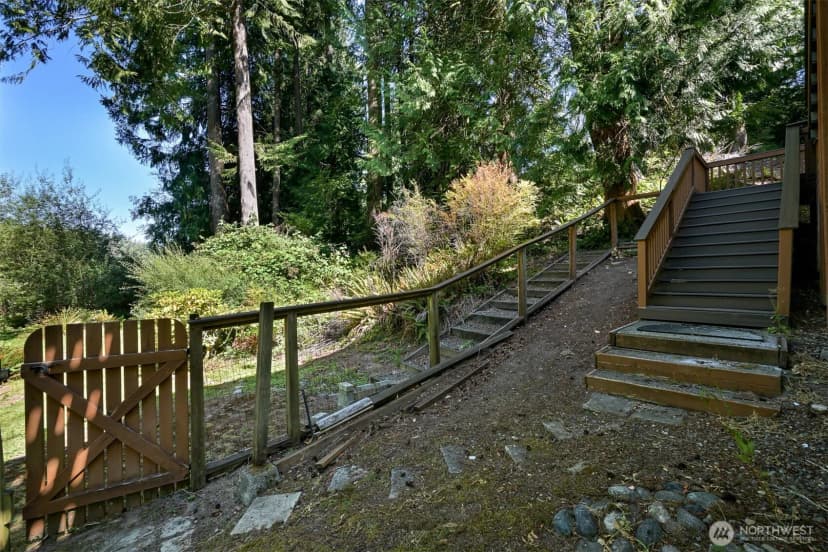 Property photo for 55 Lake Louise Drive, Bellingham photo 34