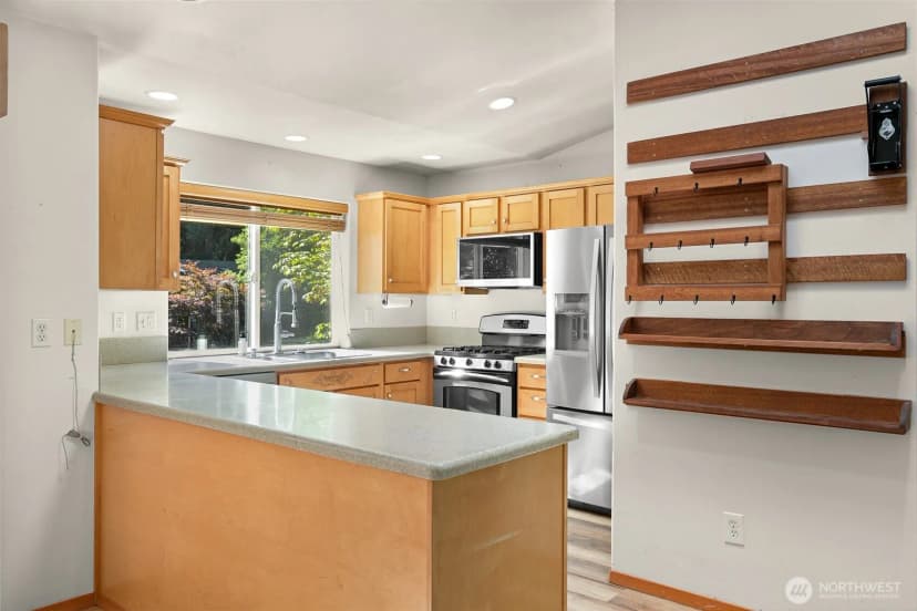 Property photo for 55 Lake Louise Drive, Bellingham photo 11