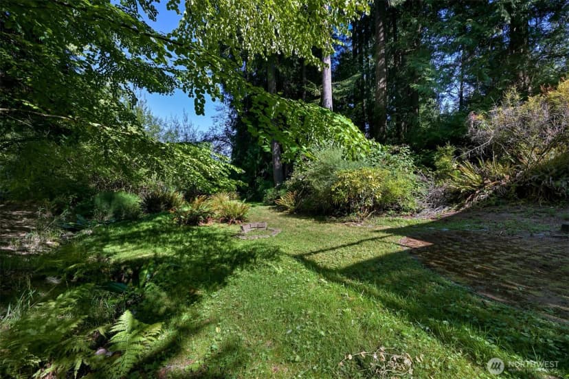 Property photo for 55 Lake Louise Drive, Bellingham photo 35