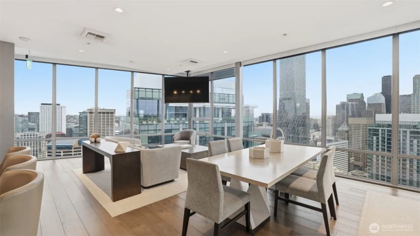 Property photo for 121 Stewart Street #905, Seattle photo 22