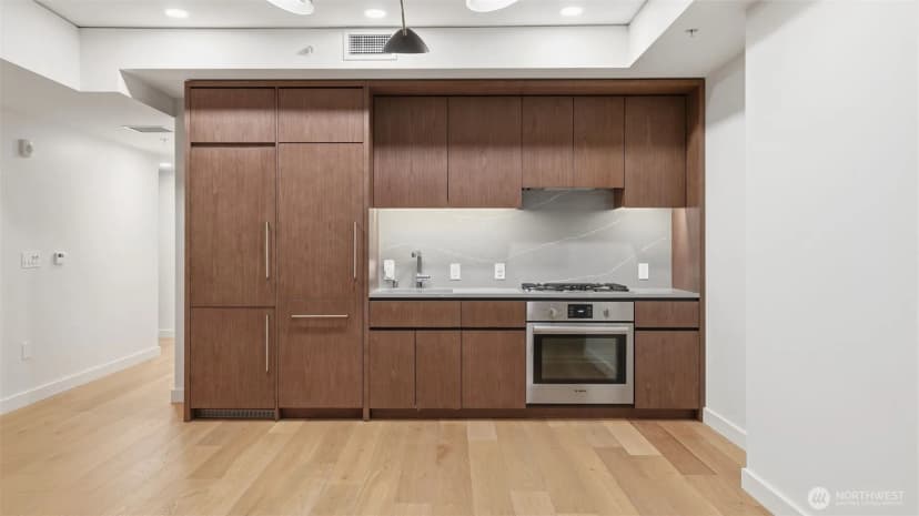 Property photo for 121 Stewart Street #905, Seattle photo 9