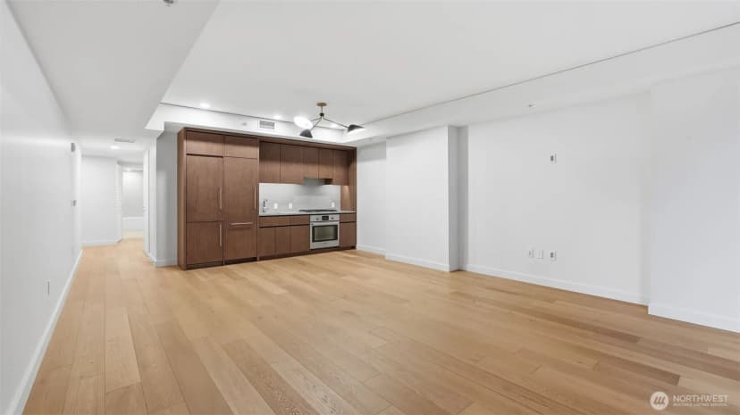 Property photo for 121 Stewart Street #905, Seattle photo 7