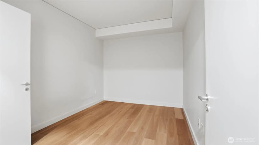 Property photo for 121 Stewart Street #905, Seattle photo 13