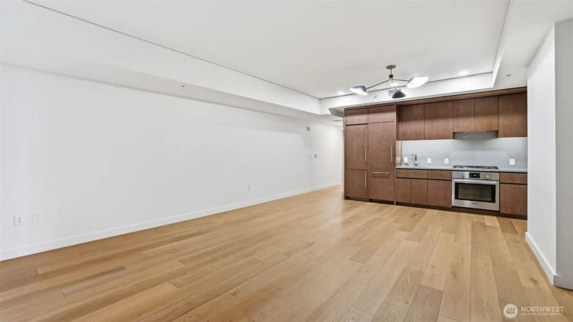 Property photo for 121 Stewart Street #905, Seattle photo 10